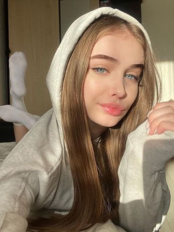 Ева